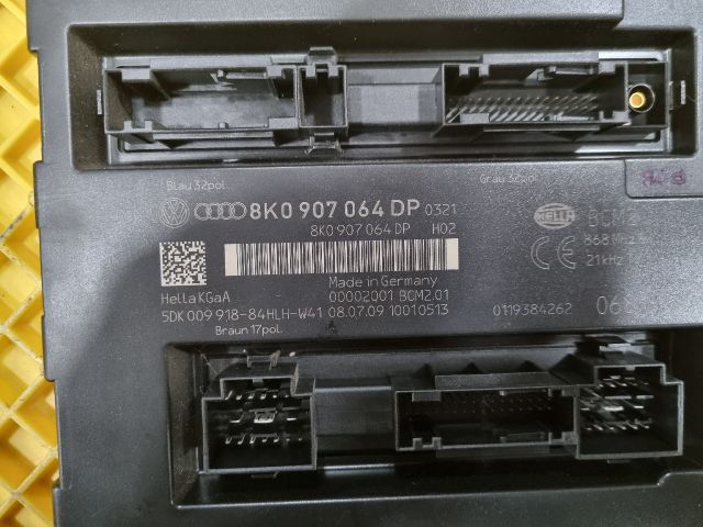 bontott AUDI A4 B8 Komfort Elektronika