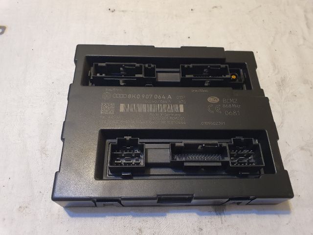 bontott AUDI A4 B8 Komfort Elektronika