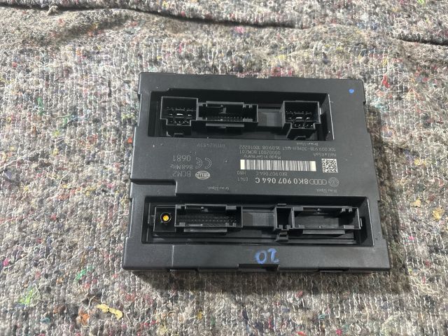 bontott AUDI A4 B8 Komfort Elektronika