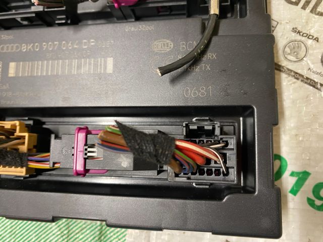 bontott AUDI A4 B8 Komfort Elektronika