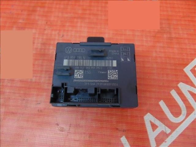 bontott AUDI A4 B8 Komfort Elektronika