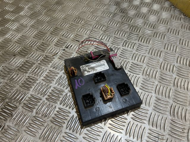 bontott AUDI A4 B8 Komfort Elektronika