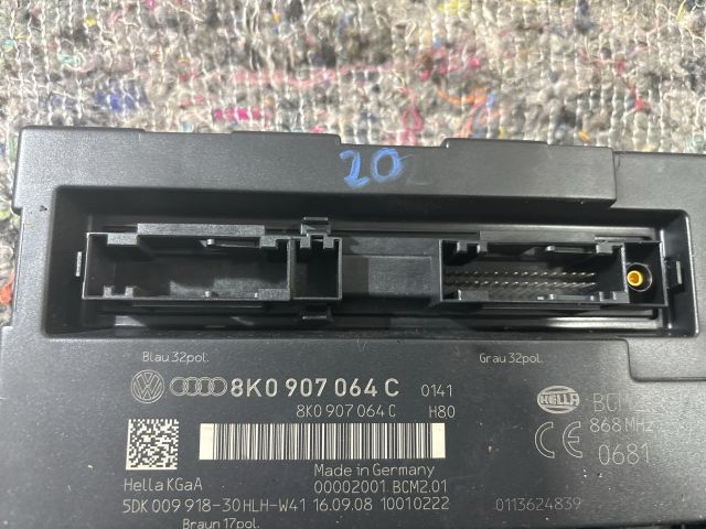 bontott AUDI A4 B8 Komfort Elektronika