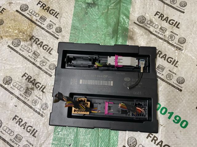 bontott AUDI A4 B8 Komfort Elektronika