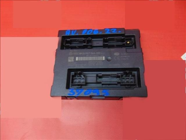 bontott AUDI A4 B8 Komfort Elektronika