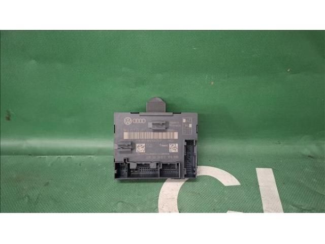 bontott AUDI A4 B8 Komfort Elektronika