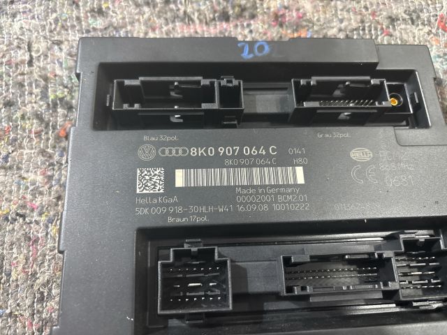 bontott AUDI A4 B8 Komfort Elektronika