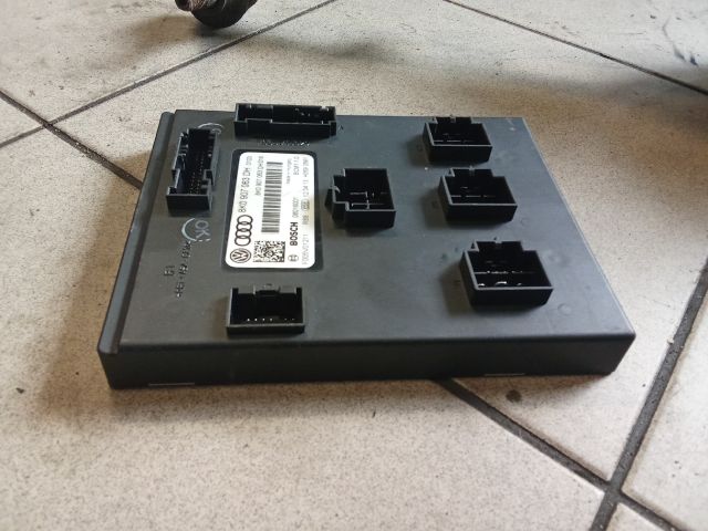 bontott AUDI A4 B8 Komfort Elektronika