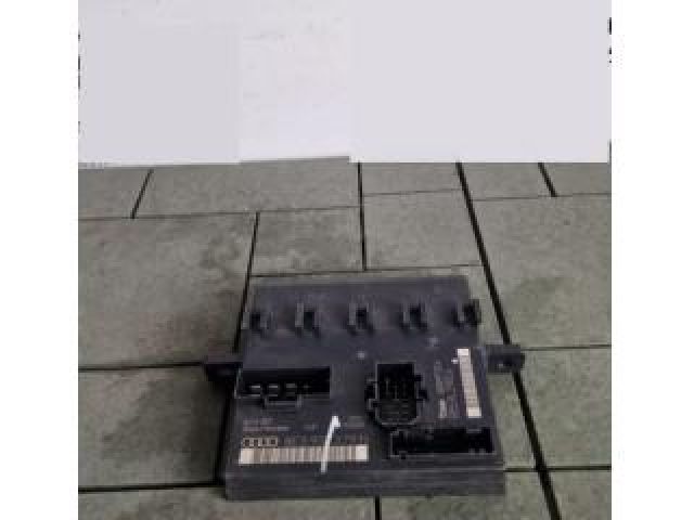 bontott AUDI A4 B8 Komfort Elektronika