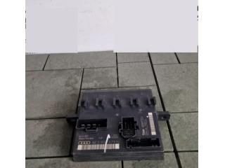 bontott AUDI A4 B8 Komfort Elektronika