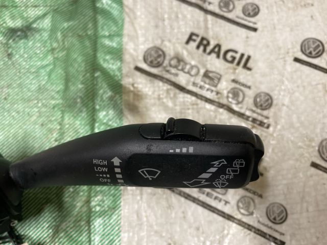 bontott AUDI A4 B8 Komplett Kormánykapcsoló (Bajuszkapcsoló)