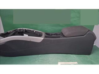 bontott AUDI A4 B8 Könyöklő