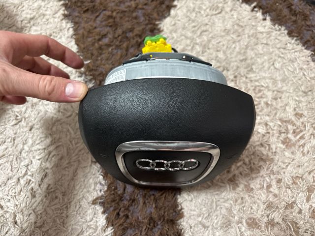 bontott AUDI A4 B8 Kormánylégzsák