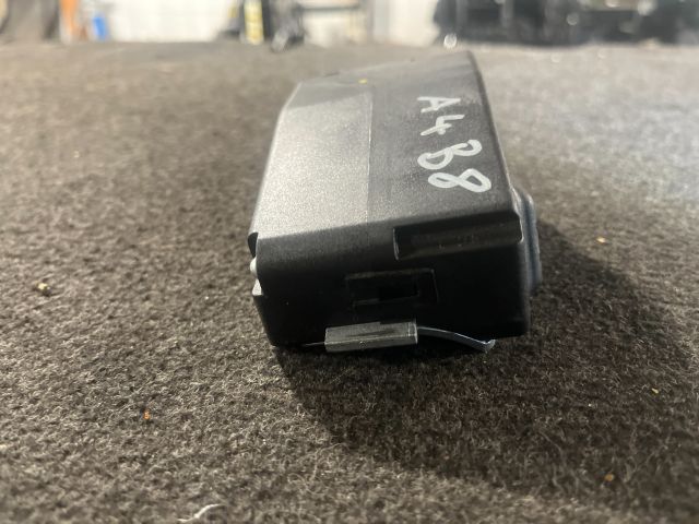 bontott AUDI A4 B8 Kormányoszlop Vezérlő