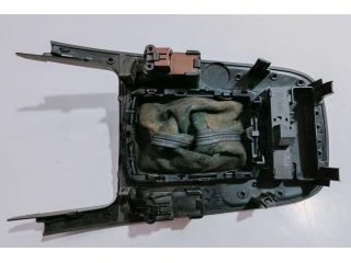 bontott AUDI A4 B8 Középkonzol Keret