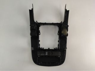 bontott AUDI A4 B8 Középkonzol Keret