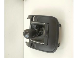 bontott AUDI A4 B8 Középkonzol Keret