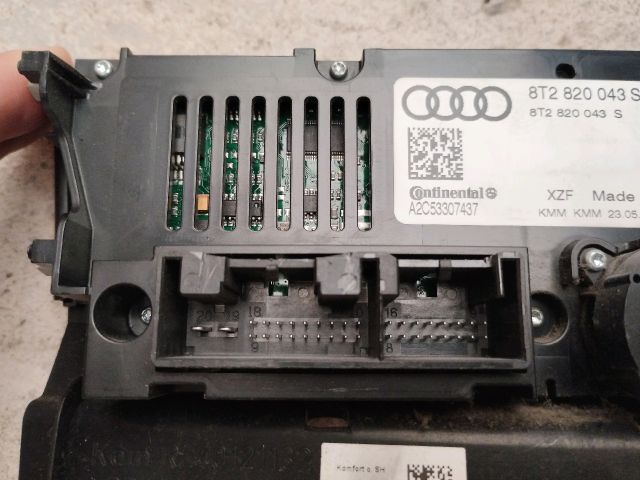 bontott AUDI A4 B8 Középkonzol Vezérlő Panel