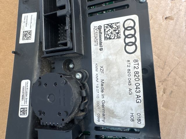 bontott AUDI A4 B8 Középkonzol Vezérlő Panel