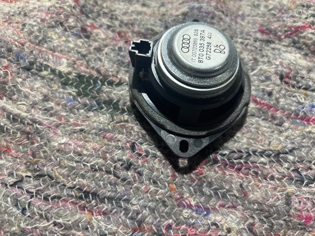 bontott AUDI A4 B8 Középső Műszerfal Hangszóró