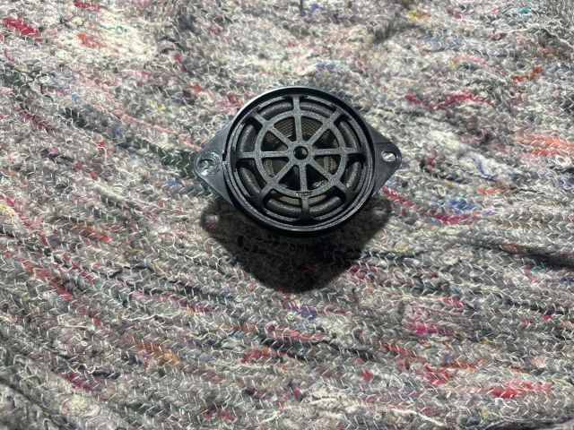 bontott AUDI A4 B8 Középső Műszerfal Hangszóró