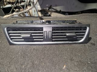 bontott AUDI A4 B8 Középső Szellőző