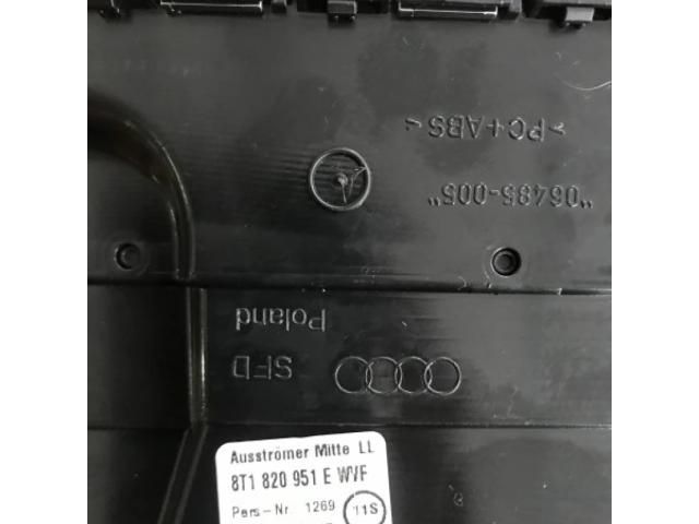 bontott AUDI A4 B8 Középső Szellőző