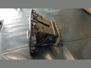bontott AUDI A4 B8 Középső Szellőző