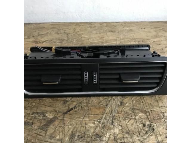 bontott AUDI A4 B8 Középső Szellőző