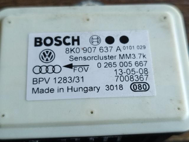 bontott AUDI A4 B8 Központi Ütközés Érzékelő