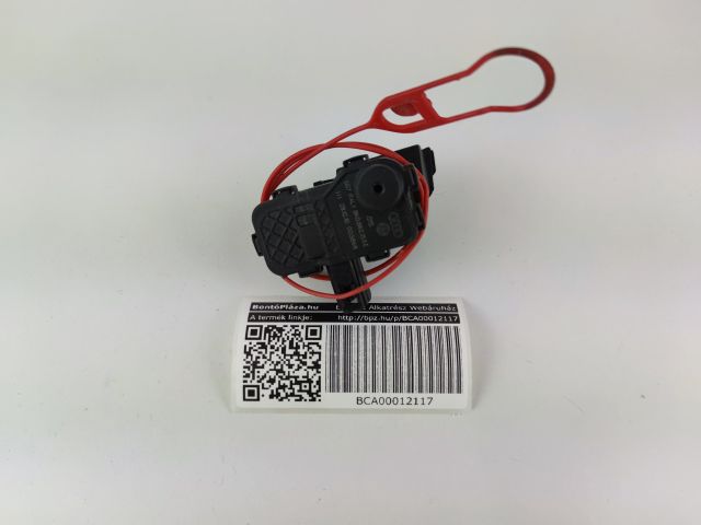 bontott AUDI A4 B8 Központizár Motor Tankajtó