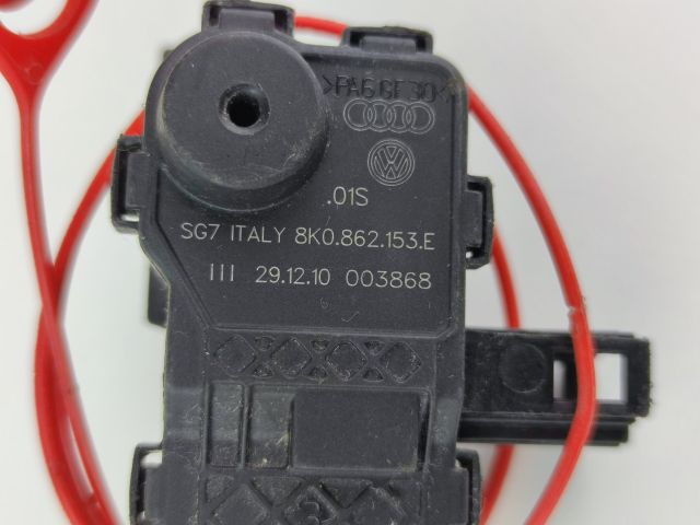 bontott AUDI A4 B8 Központizár Motor Tankajtó