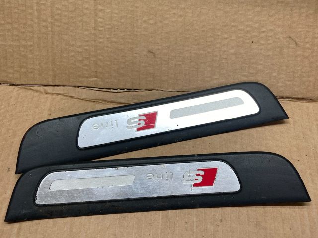 bontott AUDI A4 B8 Küszöb Burkolat