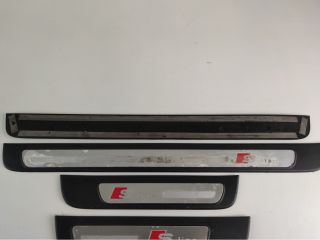 bontott AUDI A4 B8 Küszöb Burkolat