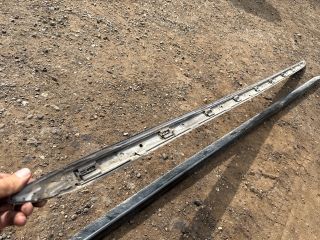 bontott AUDI A4 B8 Küszöb Díszléc Szett