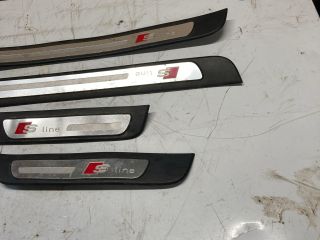 bontott AUDI A4 B8 Küszöb Díszléc Szett