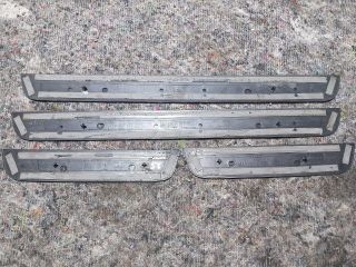 bontott AUDI A4 B8 Küszöb Díszléc Szett