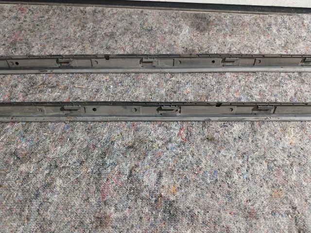 bontott AUDI A4 B8 Küszöb Díszléc Szett