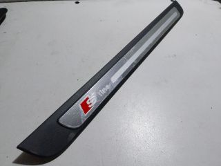 bontott AUDI A4 B8 Küszöb Díszléc Szett