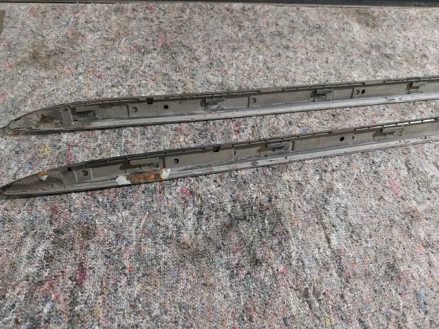 bontott AUDI A4 B8 Küszöb Díszléc Szett