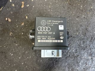 bontott AUDI A4 B8 Lámpa Vezérlő