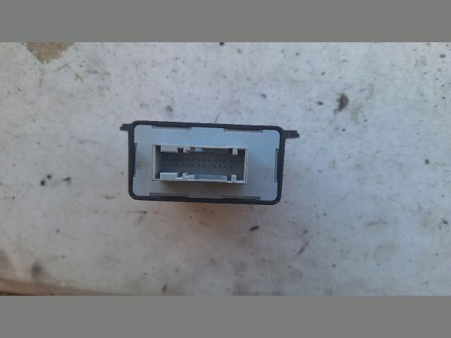 bontott AUDI A4 B8 Lámpa Vezérlő