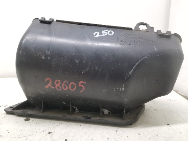 bontott AUDI A4 B8 Légbeömlő