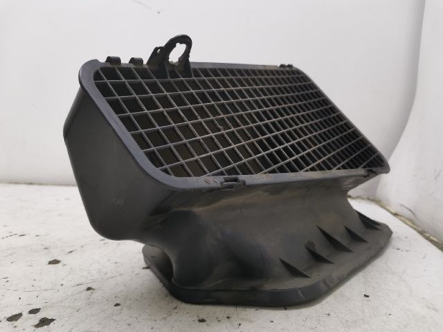 bontott AUDI A4 B8 Légbeömlő