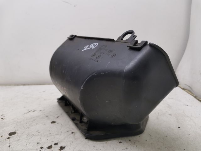 bontott AUDI A4 B8 Légbeömlő