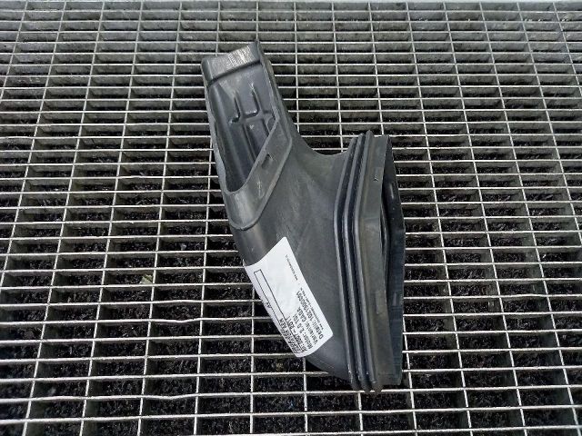 bontott AUDI A4 B8 Légterelő