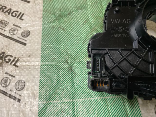 bontott AUDI A4 B8 Légzsák Átvezető Szalagkábel