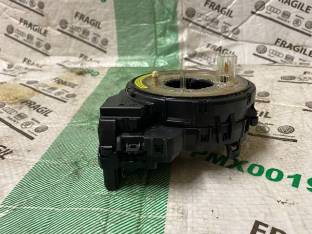 bontott AUDI A4 B8 Légzsák Átvezető Szalagkábel