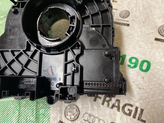 bontott AUDI A4 B8 Légzsák Átvezető Szalagkábel