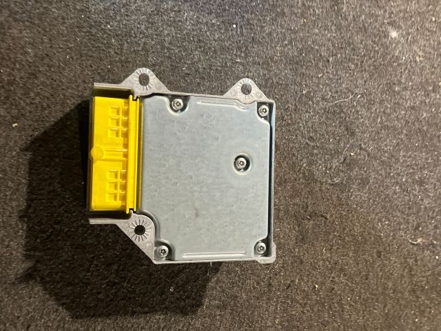 bontott AUDI A4 B8 Légzsák Indító Modul Oldallégzsák
